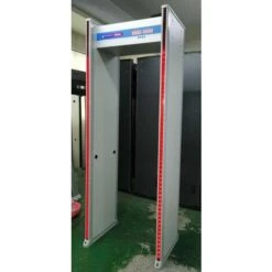 PORTIQUE DETECTEUR DE TEMPERATURE CORPORELLE BT-01 ALARME FIEVRE CONTROLE ACCES CLINIQUE HOPITAL MAGASIN